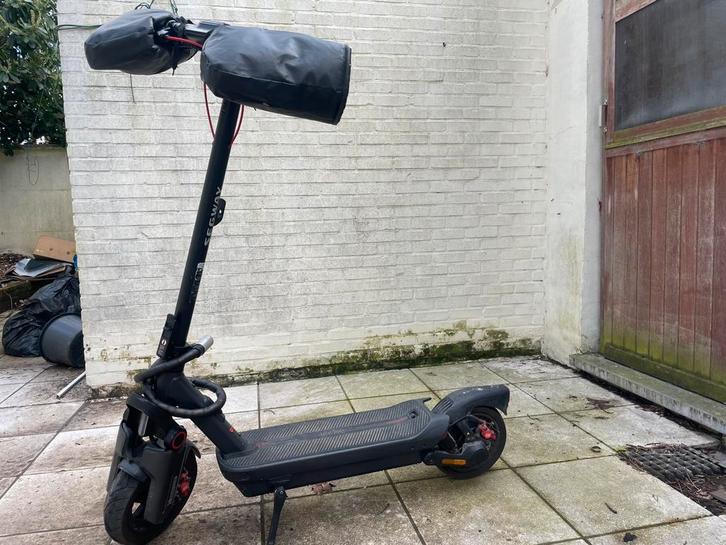 Elektrische step SEGWAY NINEBOT MAX G3, Fietsen en Brommers, Steps, Zo goed als nieuw, Ophalen