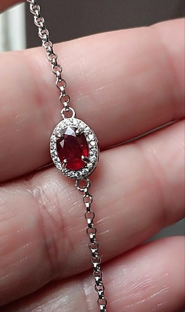 925 sterling zilveren armband met Tanzaniaanse robijn, Handtassen en Accessoires, Armbanden, Nieuw, Zilver, Zilver, Ophalen