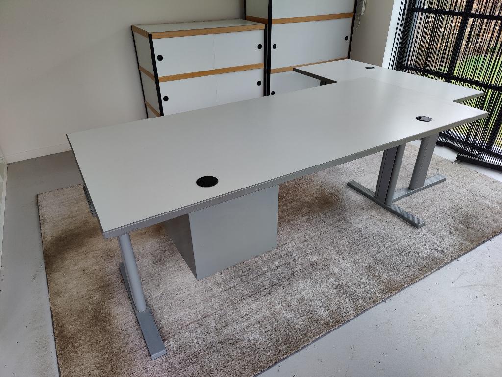 Mooi twee delig bureaumeubel, Huis en Inrichting, Bureaus, Ophalen, Zo goed als nieuw, Bureau