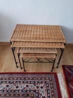 Belle table d'appoint tressée, Maison & Meubles, Tables | Tables d'appoint, Enlèvement