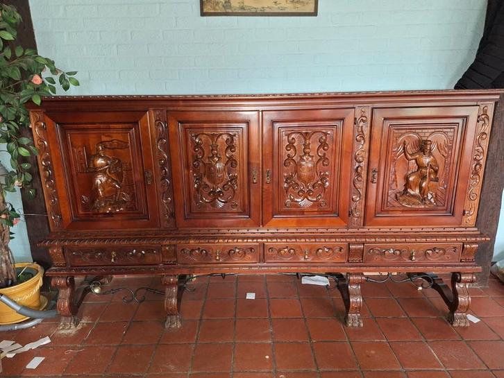 buffet espagnol ancien, Antiquités & Art, Antiquités | Meubles | Armoires, Enlèvement