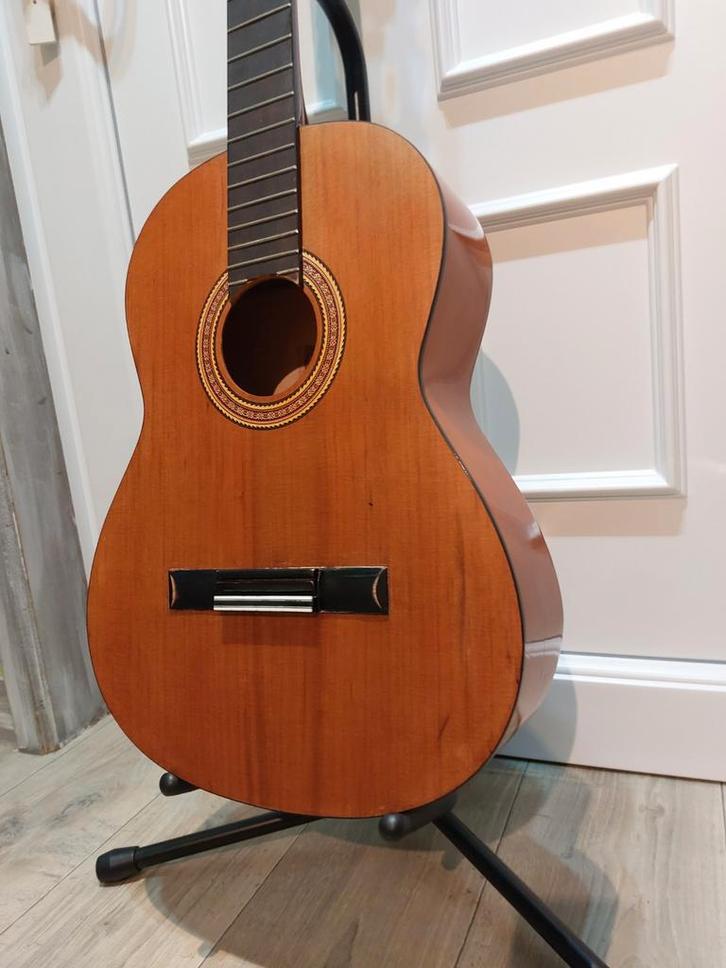 Serena 4/4 klassieke gitaar zonder snaren, Muziek en Instrumenten, Snaarinstrumenten | Gitaren | Akoestisch, Zo goed als nieuw