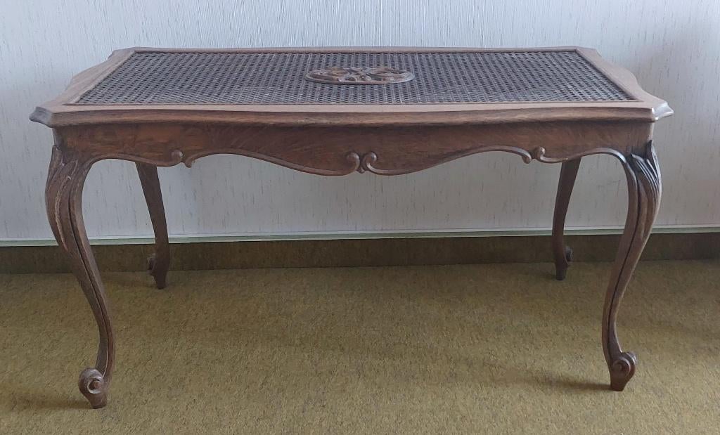 Salontafel in Chippendale stijl, Ophalen