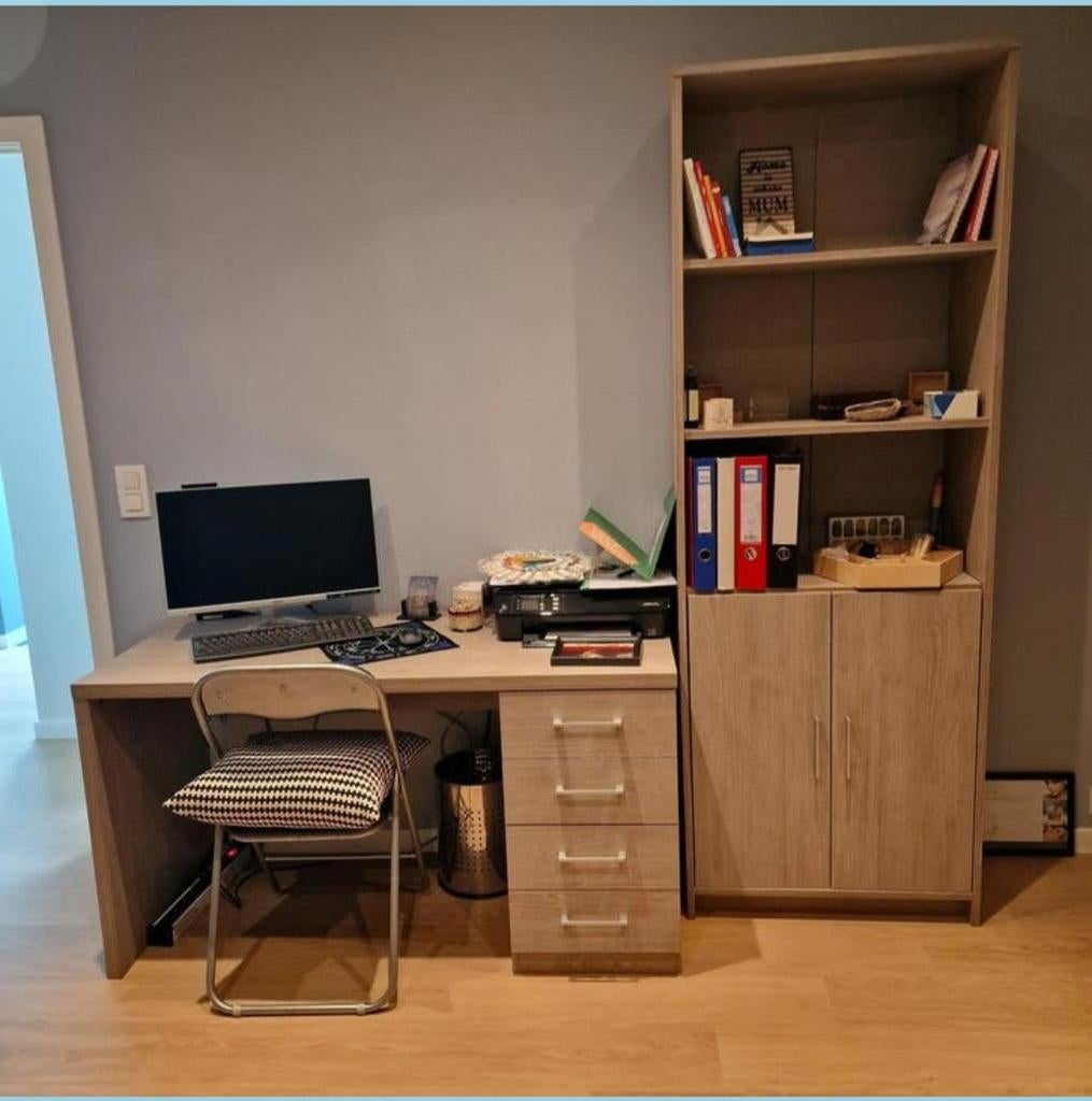 Bureau , hoge boekenkast en laag kastje, Ophalen, Gebruikt