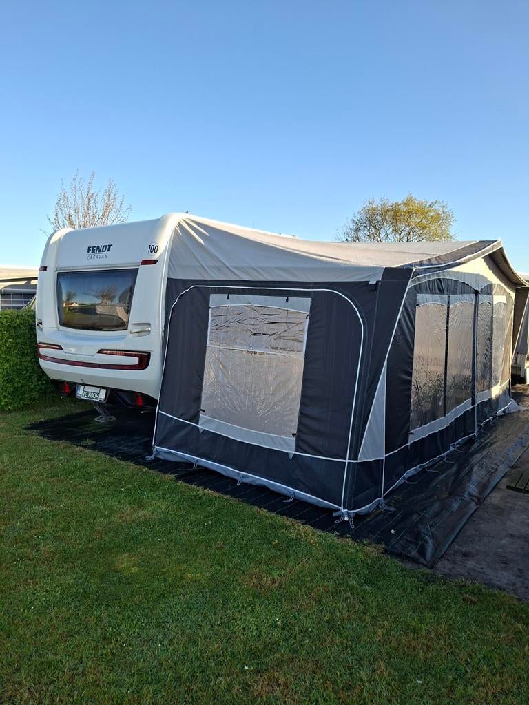 Fendt 495, Caravanes & Camping, Enlèvement ou Envoi