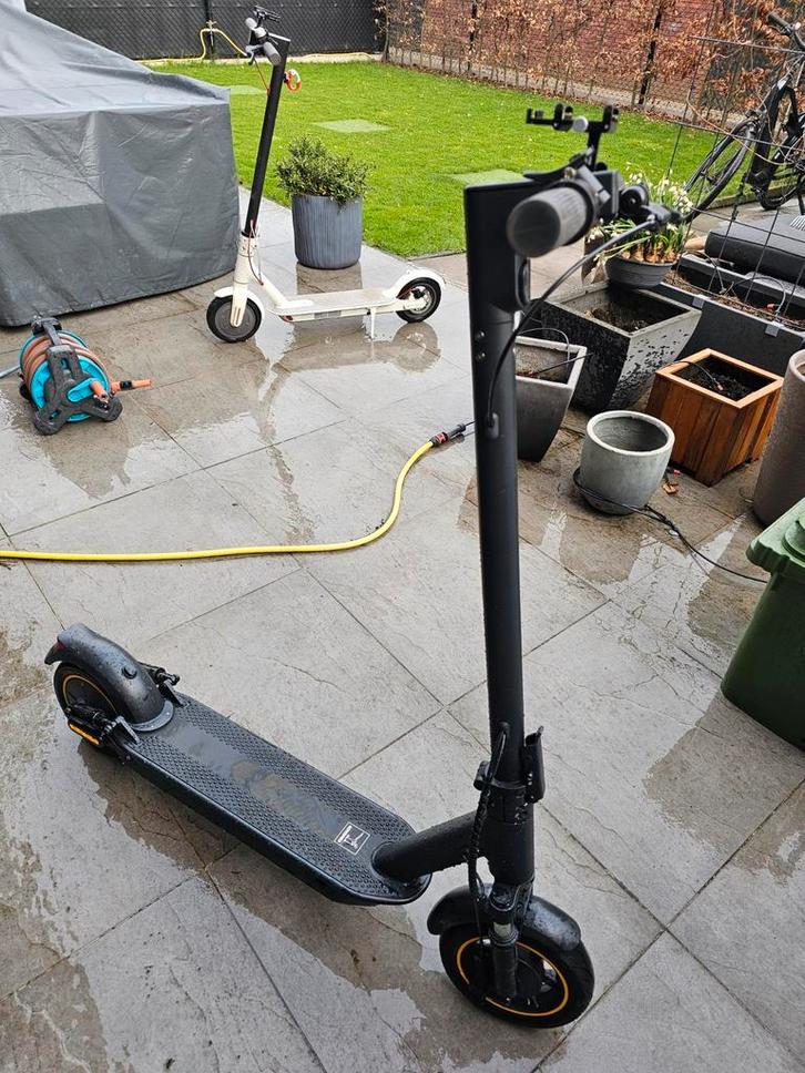 Aovopro ESMAX - trottinette électrique - état neuf, Vélos & Vélomoteurs, Trottinettes, Comme neuf, Step électrique (E-scooter)