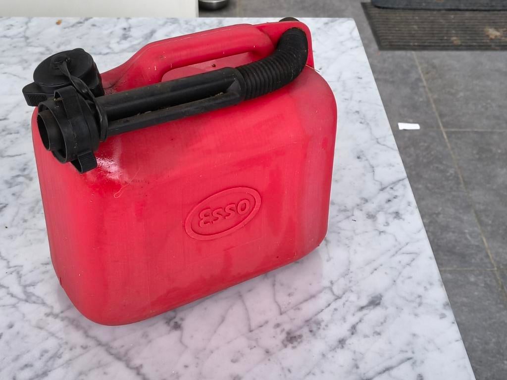 Bidon à huile vintage esso, Enlèvement