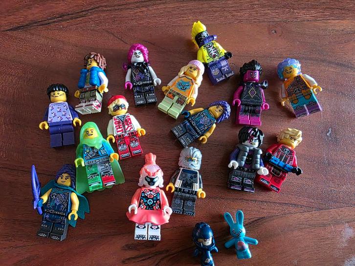 lot de 15 figurines Lego DreamZzz, Enfants & Bébés, Jouets | Duplo & Lego, Neuf, Lego, Briques en vrac, Enlèvement ou Envoi