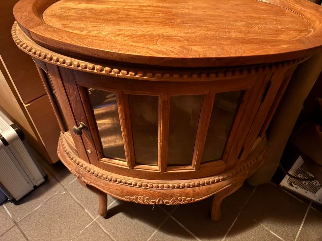 Teak houten thee kast, Enlèvement