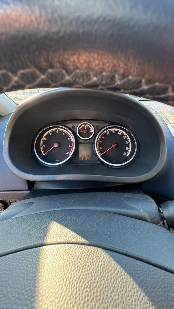 OPEL CORSA 1.4 BENZINE –GOED ONDERHOUDEN –DIRECT BESCHIKBAAR, Auto's, Opel, Particulier, Corsa, ABS, Airbags, Airconditioning