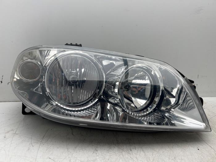 Phare droit d'un Fiat Punto, Autos : Pièces & Accessoires, Éclairage, Fiat, Utilisé, 3 mois de garantie, Enlèvement ou Envoi