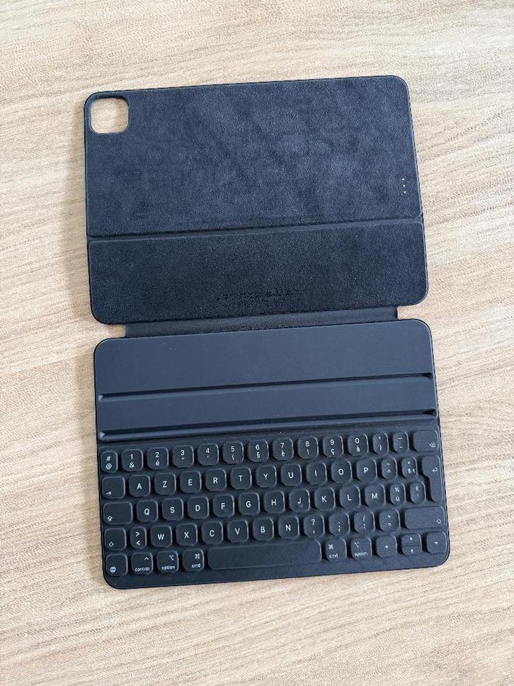 Apple smart keyboard folio case Azerty iPad Air/Pro 11 inch, Computers en Software, Tablet-hoezen, Zo goed als nieuw, Bescherming voor- en achterkant
