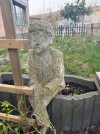 Betonnen zittend kind, Enlèvement, Comme neuf