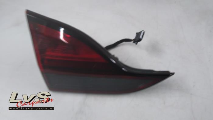 Feu arrière droit d'un Opel Zafira, Autos : Pièces & Accessoires, -, Opel, 3 mois de garantie, Utilisé