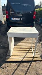 Ikea bureautje gratis op te halen merelbeke, Ophalen, Gebruikt