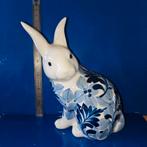 Konijn beeldje -  Delft geïnspireerd, Ophalen of Verzenden