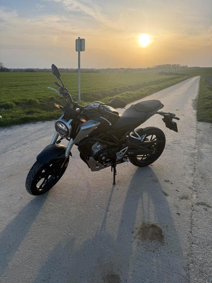 CBR125 - Honda, Motos, Motos | Honda, Particulier, jusqu'à 11 kW, 1 cylindre, Permis Moto A1 minimum, Éclairage LED, Enlèvement
