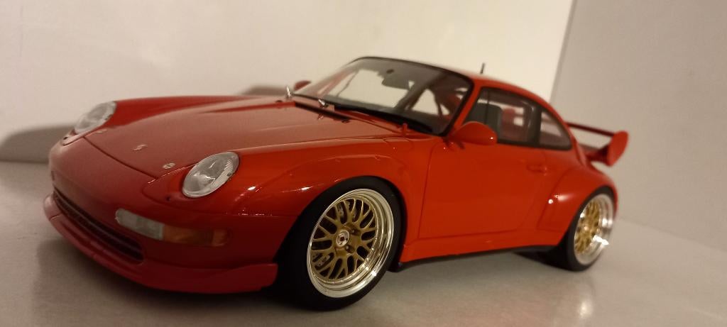 1/18 Porsche 911 (993) 3.8 RSR Guards Red 1996 GT Spirit, Ophalen of Verzenden, Nieuw, Auto, Overige merken