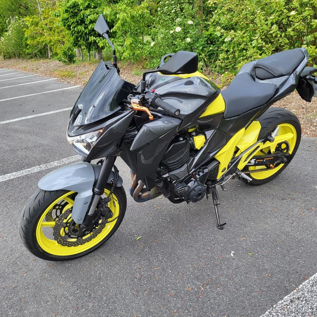 Kawasaki Z800e (2016) • Fluo/Carbon • A2 op papier • 35kw, Motoren, Particulier