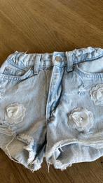Jeans short 122 Zara, Pantalon, Enlèvement ou Envoi, Comme neuf, Zara