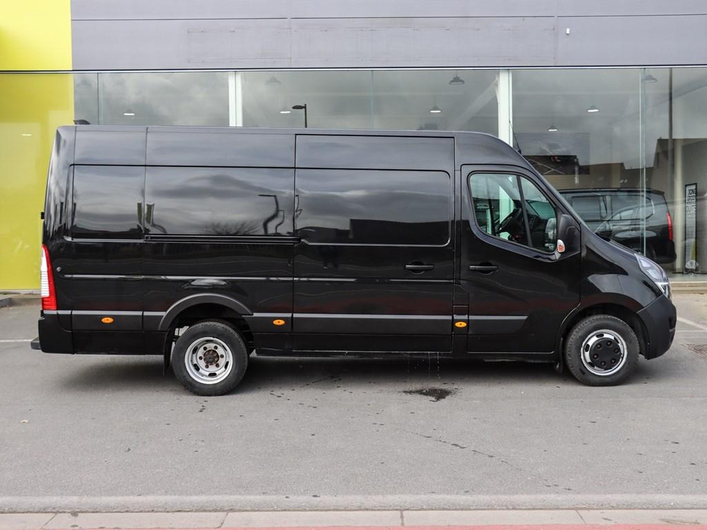 Opel Movano 2.3 TURBO D L3H2|3500KG TREKVERMOGEN|NAVIGATIE|, 4 deurs, Monovolume, Movano, Zwart