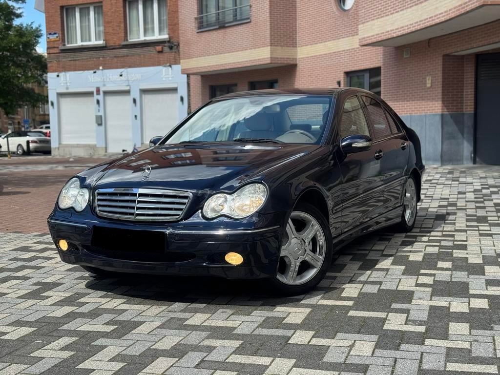 Mercedes C180 essence prête à immatriculer boîte automatique, Autos, Mercedes-Benz, Particulier, Classe C, ABS, Airbags, Air conditionné