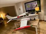 Cessna 310 modelbouw vliegtuig nieuw, Hobby en Vrije tijd, Modelbouw | Radiografisch | Vliegtuigen, Ophalen, Nieuw, Benzine