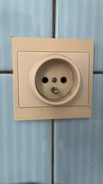 Stopcontacten niko / lichtschakelaars, Doe-het-zelf en Bouw, Elektriciteit en Kabels, Ophalen of Verzenden, Gebruikt