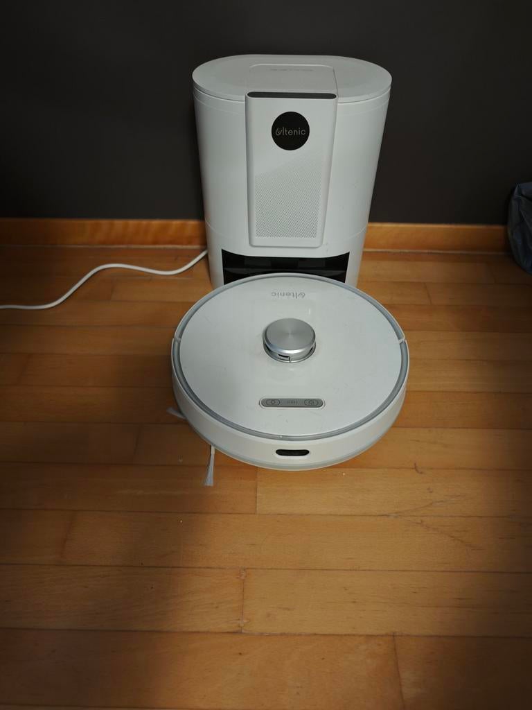 ultenic T10. Blanc, autonome avec chargeur et vidange., Enlèvement, Aspirateur