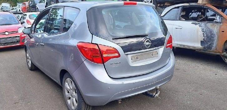 ATTACHE REMORQUE Opel Meriva (01-2010/03-2017), Autos : Pièces & Accessoires, Suspension & Châssis, Opel, Utilisé