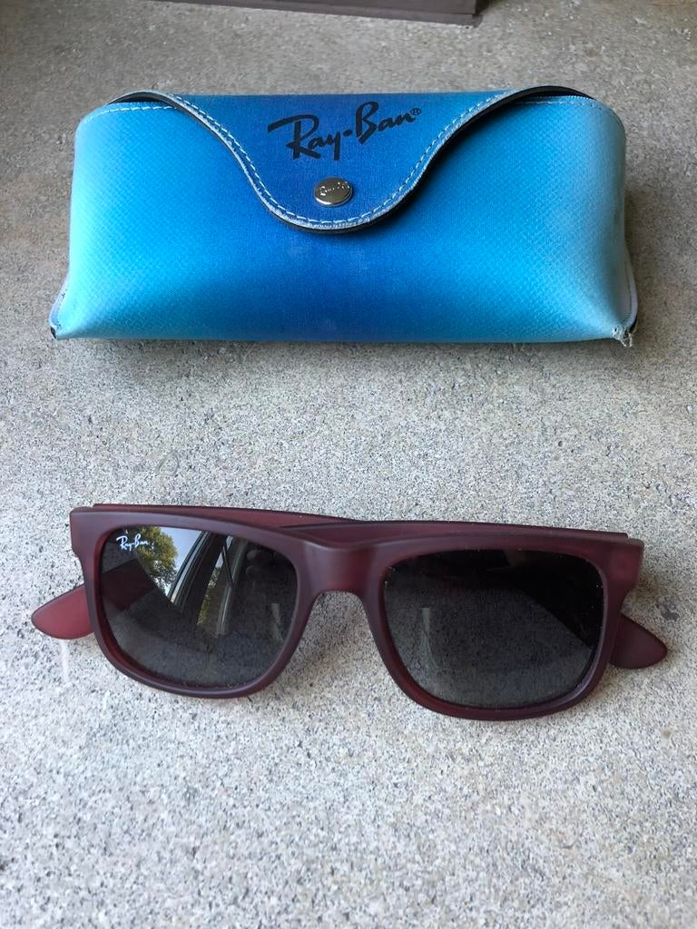 zonnebril Ray Ban voor tiener/jong volwasseney, Ophalen, Zonnebril, Paars, Zo goed als nieuw