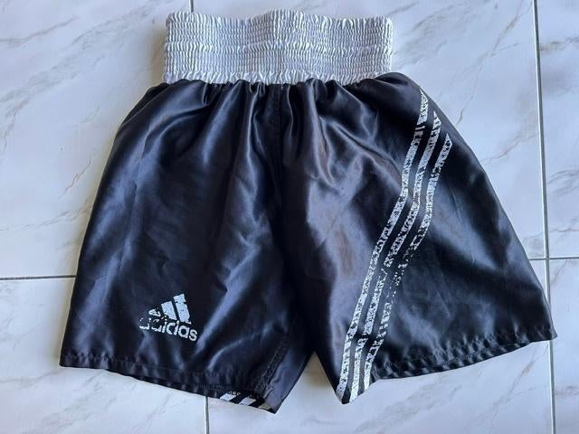 Box-short Adidas taille S (nr1922a), Enlèvement ou Envoi, Adidas, Porté, Taille 46 (S) ou plus petite