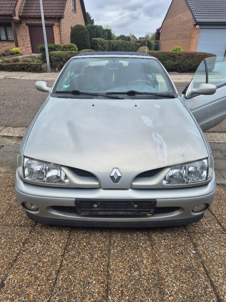 Renault megane cabrio, Autos, Argent ou Gris, Achat, Cabriolet, Noir