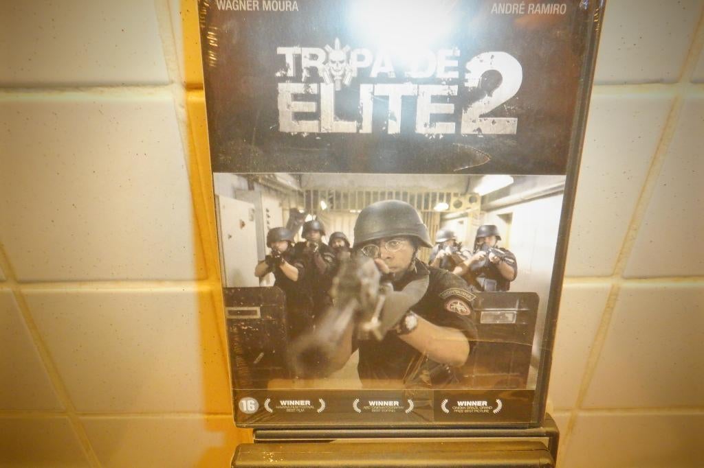 DVD Tropa De Elite2.SEALED !, CD & DVD, DVD | Thrillers & Policiers, À partir de 16 ans, Enlèvement ou Envoi, Neuf, dans son emballage