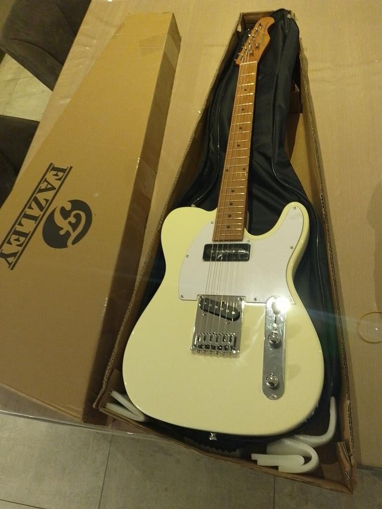 Fazley sunset series tempest 90, Muziek en Instrumenten, Snaarinstrumenten | Gitaren | Elektrisch, Ophalen, Zo goed als nieuw