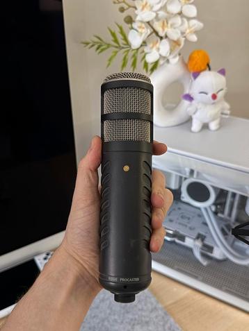 RODE procaster mic studio podcast microphone