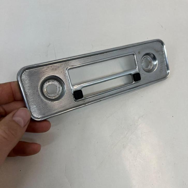 Radio avant nervurée chromée VW Kever Blaupunkt, Autos : Divers, Accessoires de voiture, Utilisé, Enlèvement ou Envoi