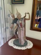 Llandro  beeld Thailandria porselein Thai Couple Figurine, Comme neuf, Enlèvement ou Envoi