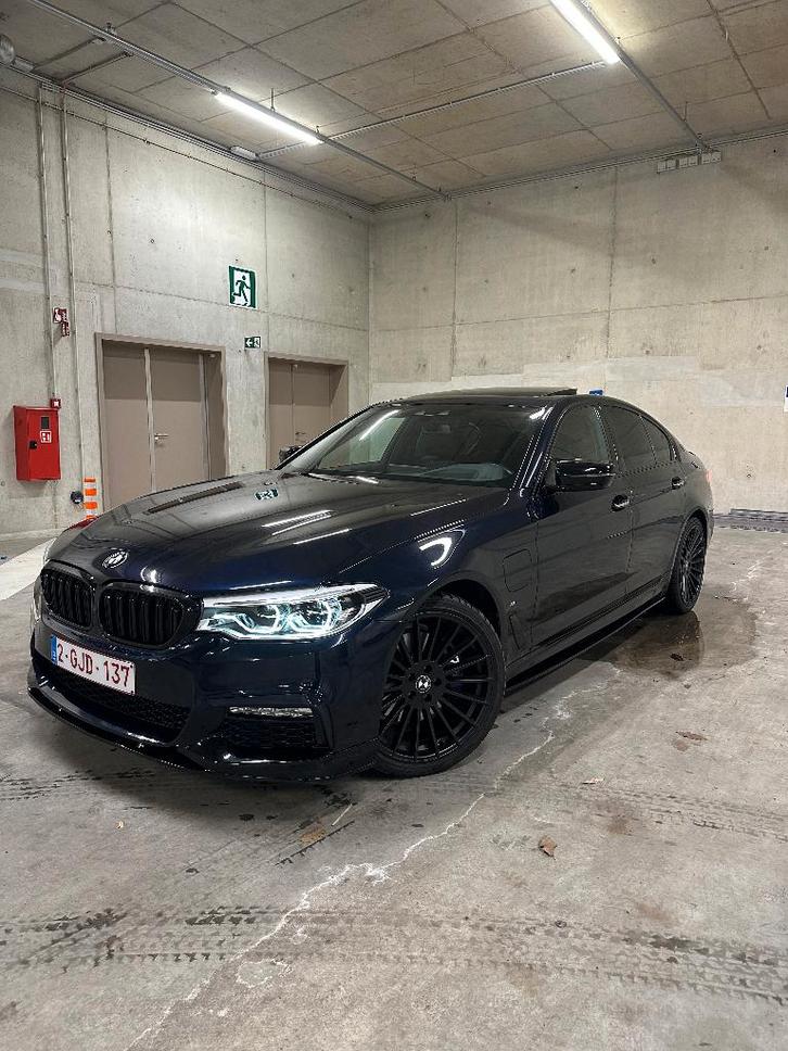 BMW 530E/3JGARANTIE/NIEUWE HYBRIDE BATTERIJ/VEEL OPTIES, Auto's, BMW, Particulier, 5 Reeks, 360° camera, ABS, Achteruitrijcamera