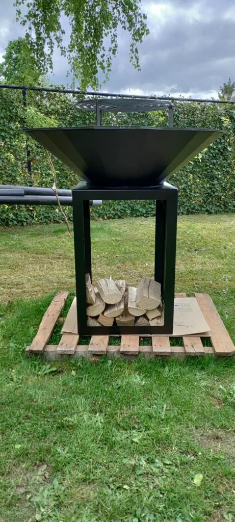Barbecue, Tuin en Terras, Houtskoolbarbecues, Nieuw, Ophalen