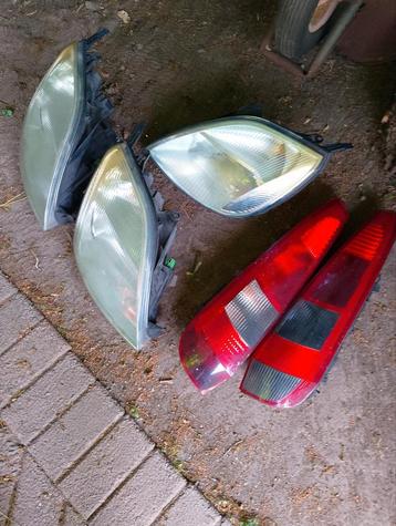Ford fiesta 2002-2004 koplampen 5€ per stuk Gent  beschikbaar voor biedingen