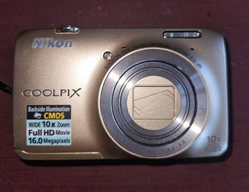 Nikon Coolpix s6300 goud - inc laadcabel en hoesje beschikbaar voor biedingen