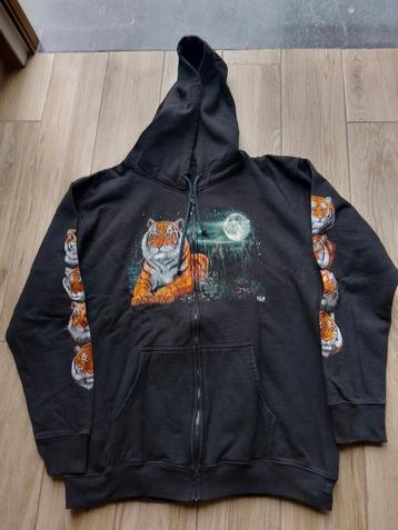 Trui met kap  beschikbaar voor biedingen