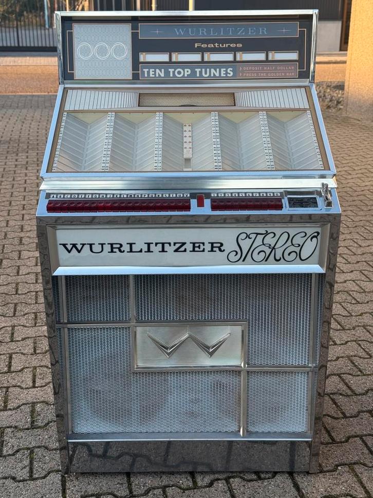 JUKEBOX : Wurlitzer model 2700 Ongerestaureerd werkend, Verzamelen, Automaten | Jukeboxen, Zo goed als nieuw, Ophalen