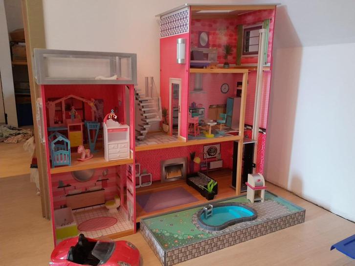 Groot poppenhuis / barbiehuis van Kidkraft, Kinderen en Baby's, Speelgoed | Poppenhuizen, Gebruikt, Poppenhuis, Ophalen