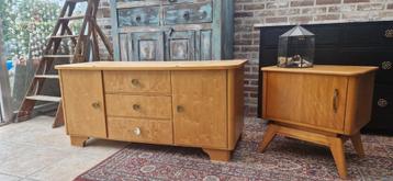 Vintage retro jaren 70 tv meubel beschikbaar voor biedingen