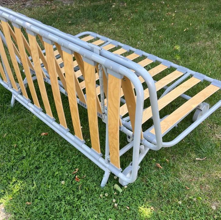 Onderstel slaapbank / bed - IKEA PS, Huis en Inrichting, Slaapkamer | Slaapbanken, Gebruikt, 140 cm, 200 cm, Tweepersoons, Grijs