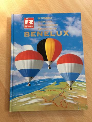 Boek: International Review (I R) beschikbaar voor biedingen