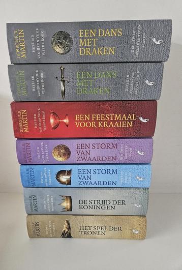 7 Fantasy boeken : George R.R. Martin , Lied van Ijs en Vuur beschikbaar voor biedingen