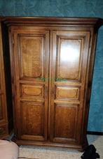 Massief houten kast, Antiek en Kunst, Ophalen of Verzenden